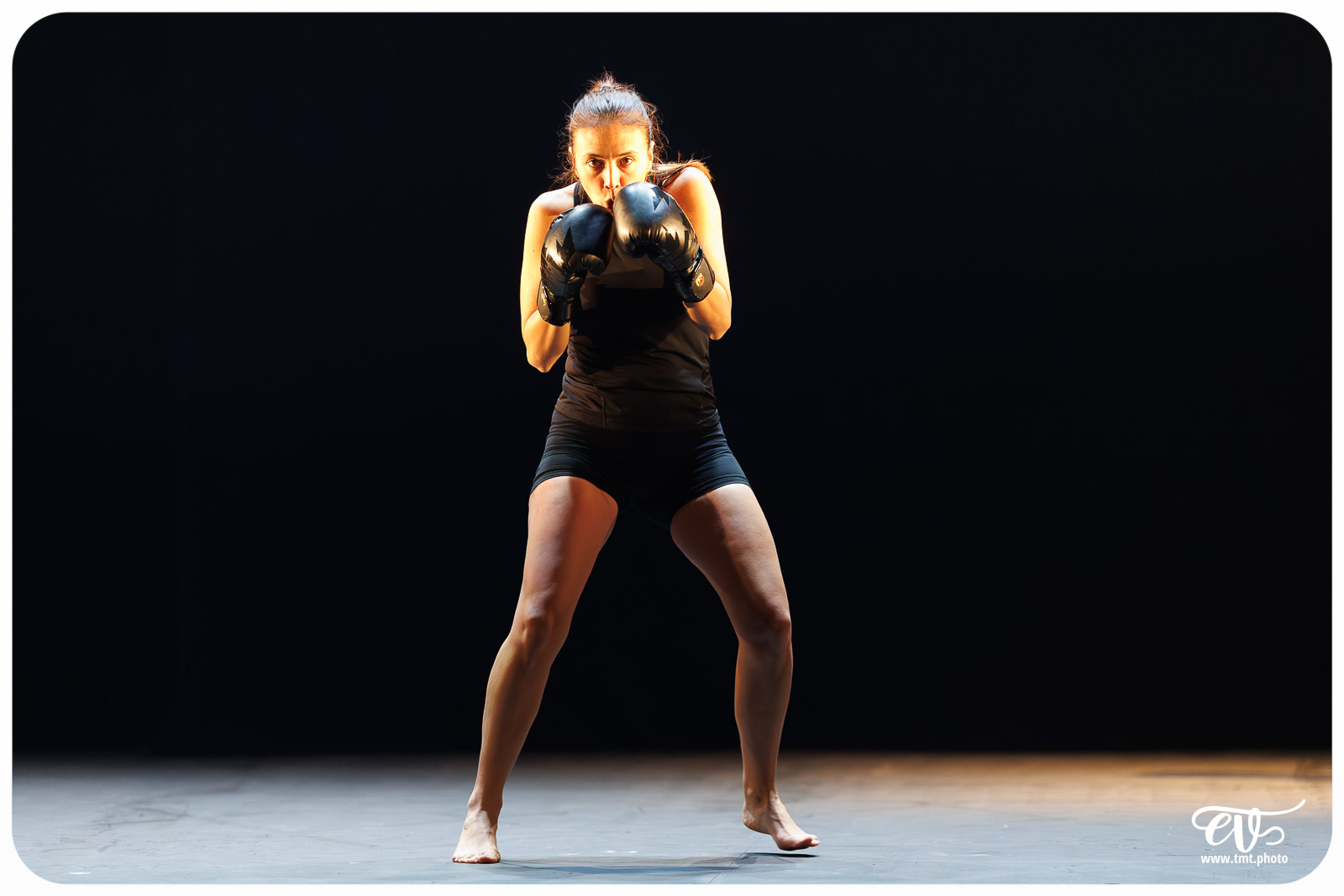 TMTPHOTO L'ODEUR DE LA GUERRE (JULIE DUVAL) 030